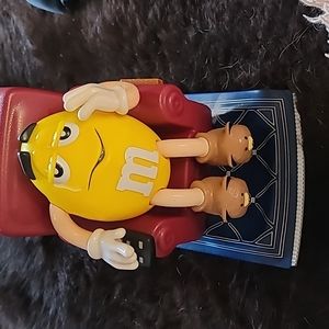 Vintage M&M Dispenser Yellow M&M In Recliner Chair 1999 Excellent Condition